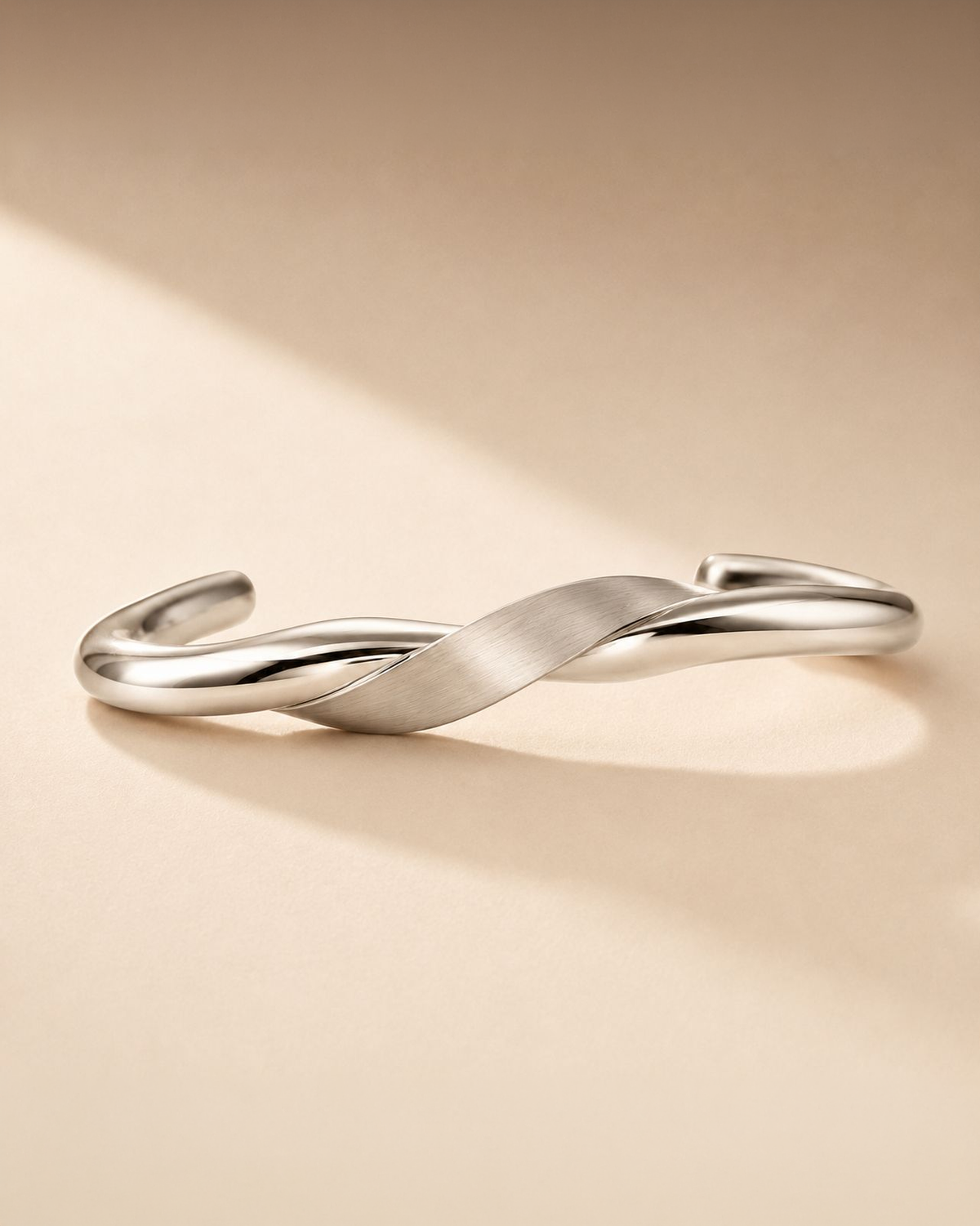 Torsade Twist Cuff